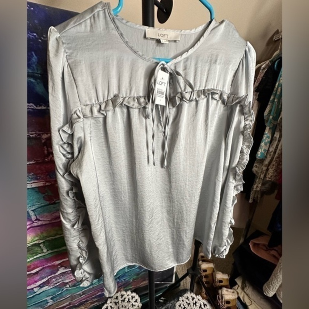 NWT LOFT grey-blue Long Sleeve Boho Blouse.               Size Small